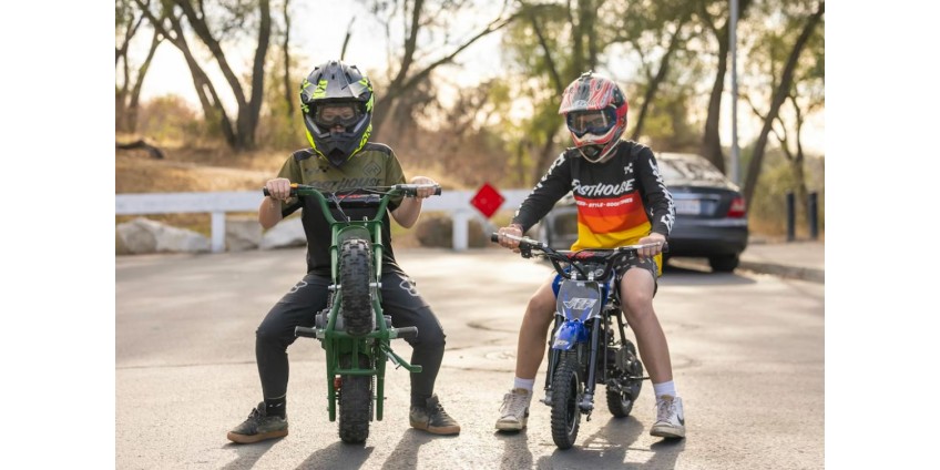 Професійні дитячі гонки на електромотоциклах: правила та організація