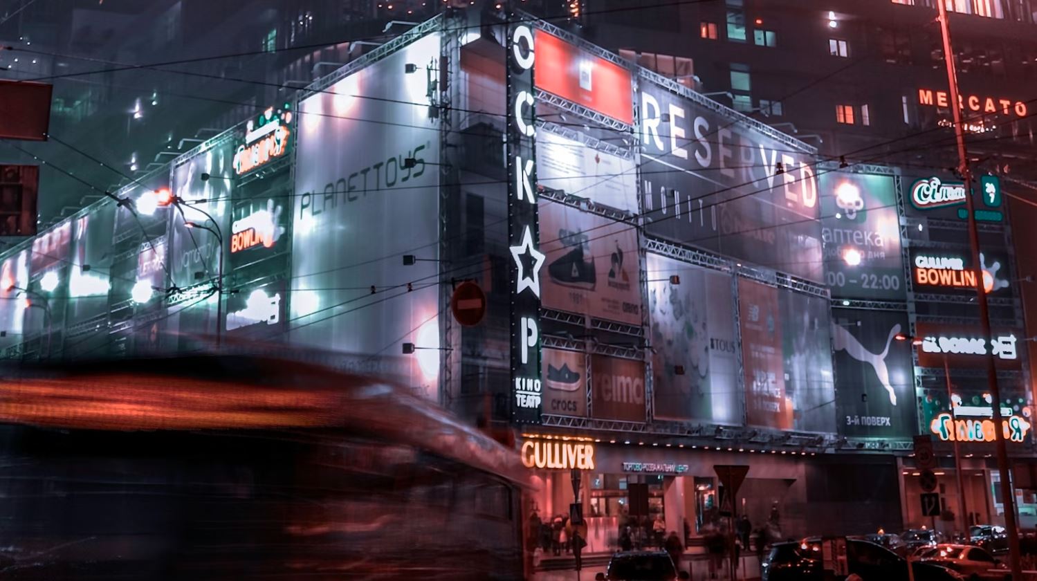 Зовнішня реклама в Києві: які носії доступні та як обрати найефективніші